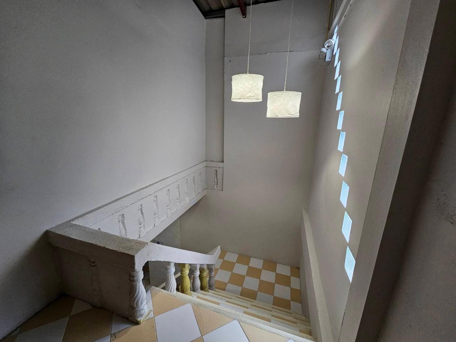 Hao Norn Hostel Тонг Сала Экстерьер фото